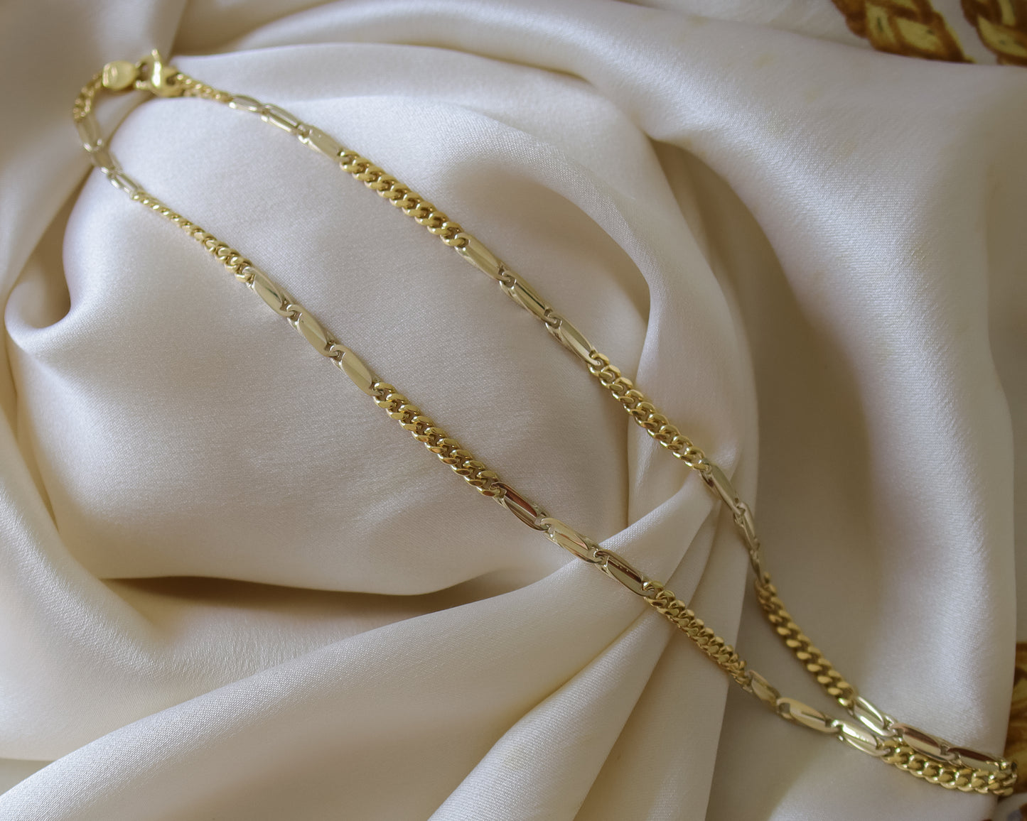 Vintage 18ct Gold Fancy Link Chain Necklace - 40cm - 22grams