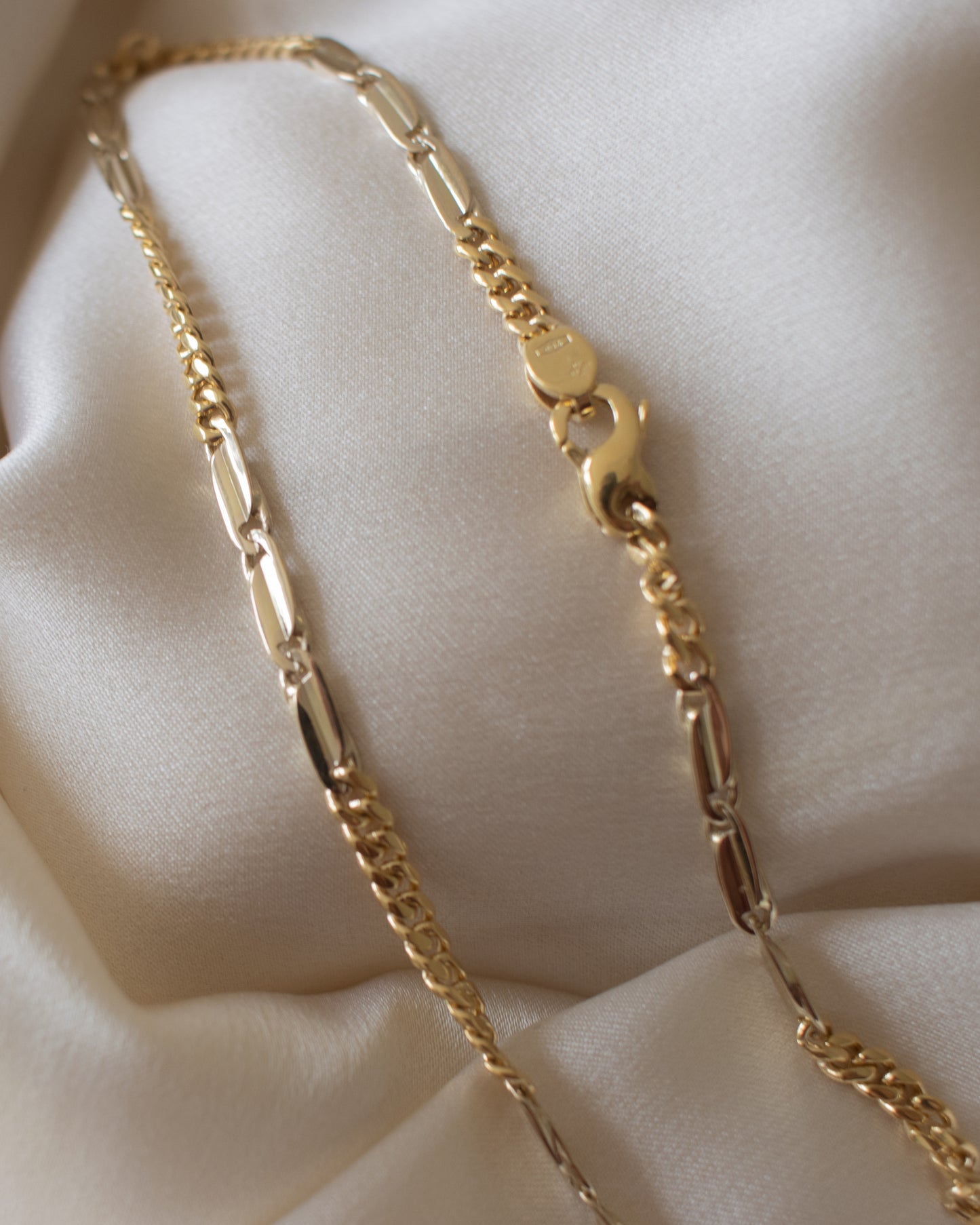 Vintage 18ct Gold Fancy Link Chain Necklace - 40cm - 22grams
