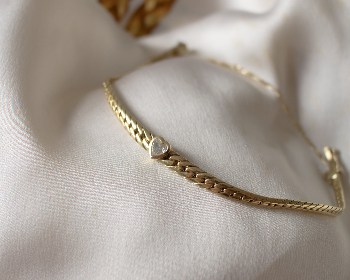 Italian 18ct Gold Diamond Heart Bracelet – 11g