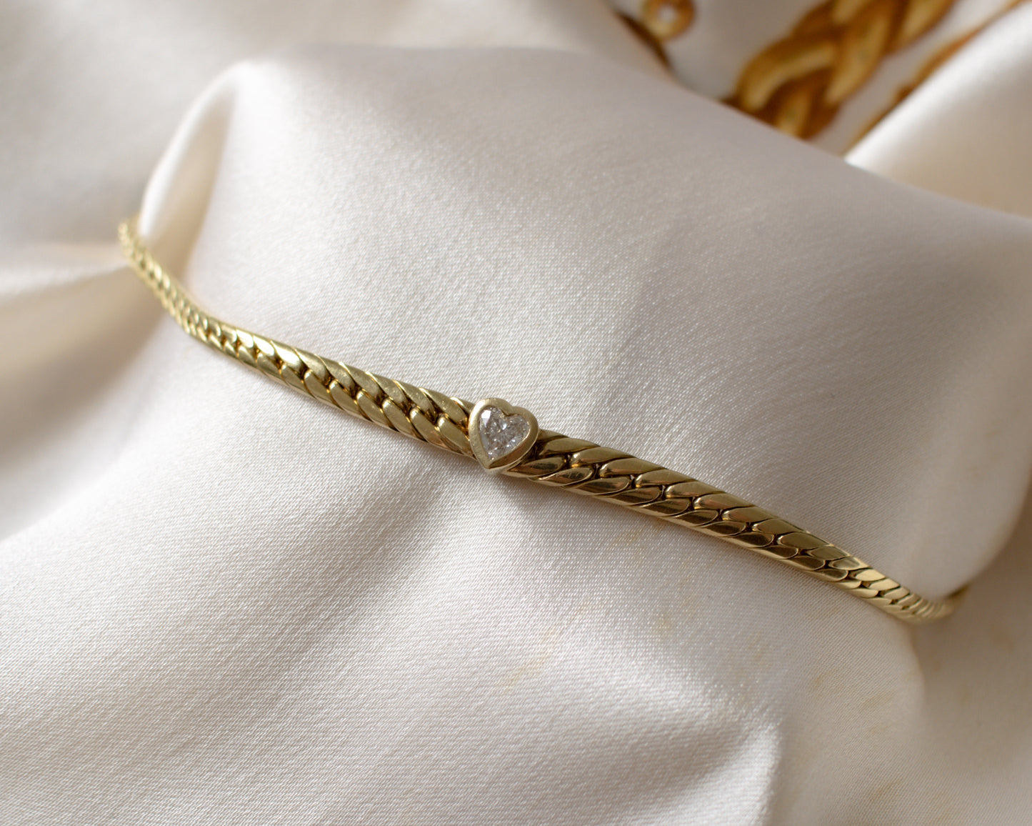 Italian 18ct Gold Diamond Heart Bracelet – 11g