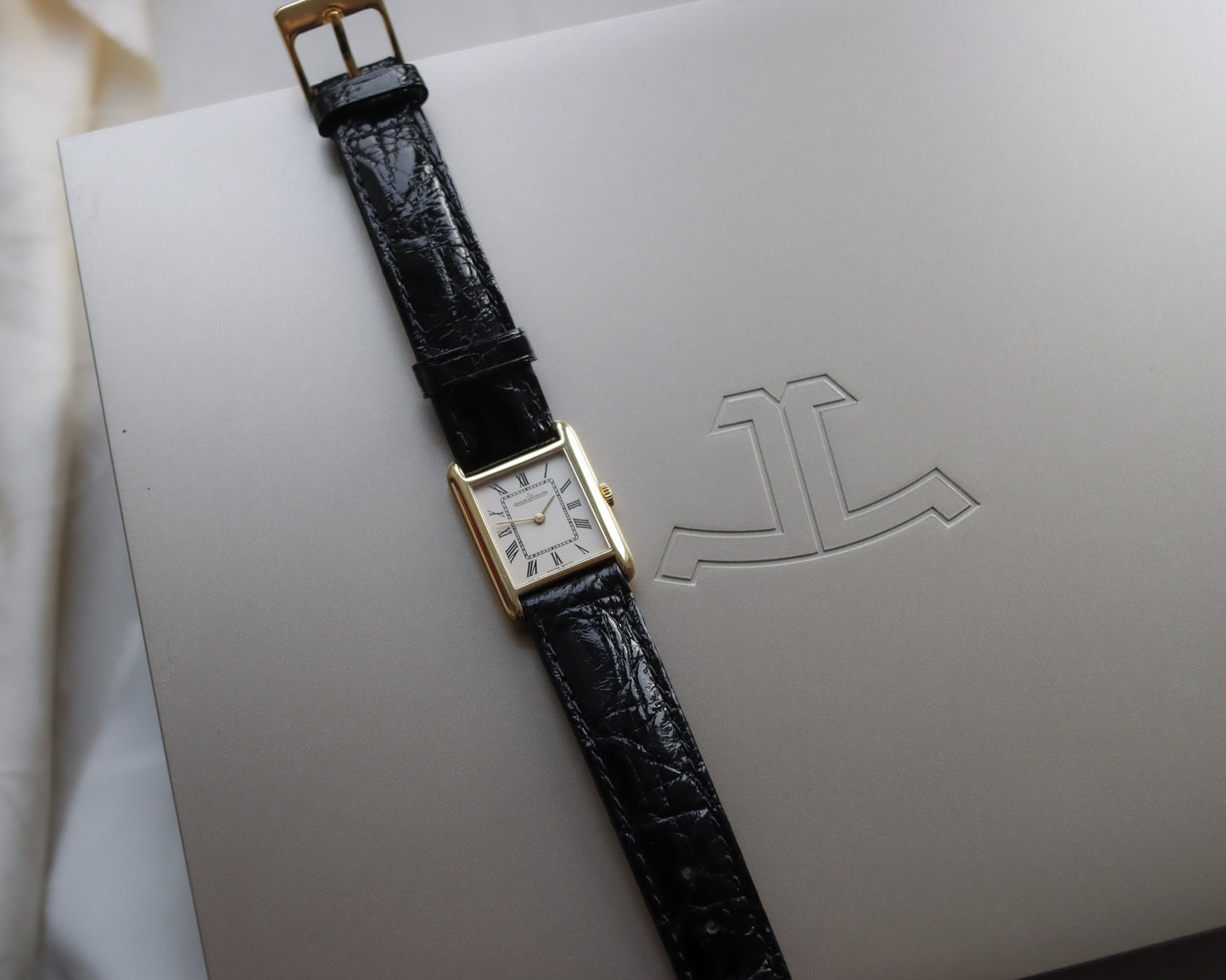 Jaeger-LeCoultre Ladies 18ct Gold Tank Vintage Wristwatch