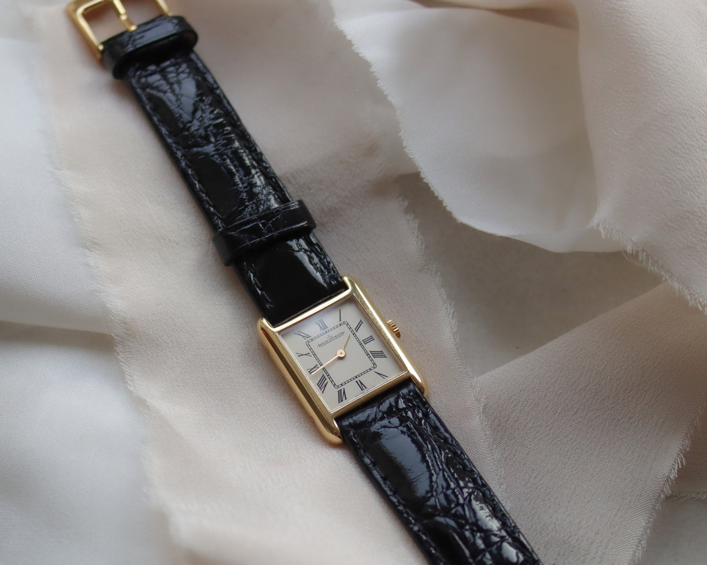 Jaeger-LeCoultre Ladies 18ct Gold Tank Vintage Wristwatch