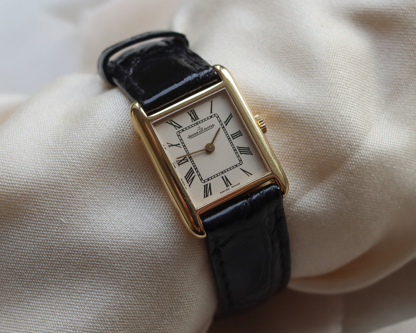 Jaeger-LeCoultre Ladies 18ct Gold Tank Vintage Wristwatch