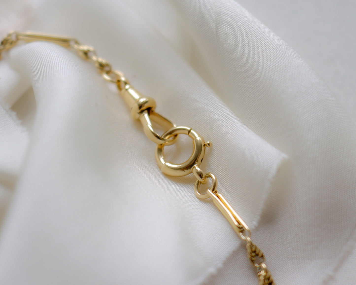 18ct gold bi-coloured watch chain