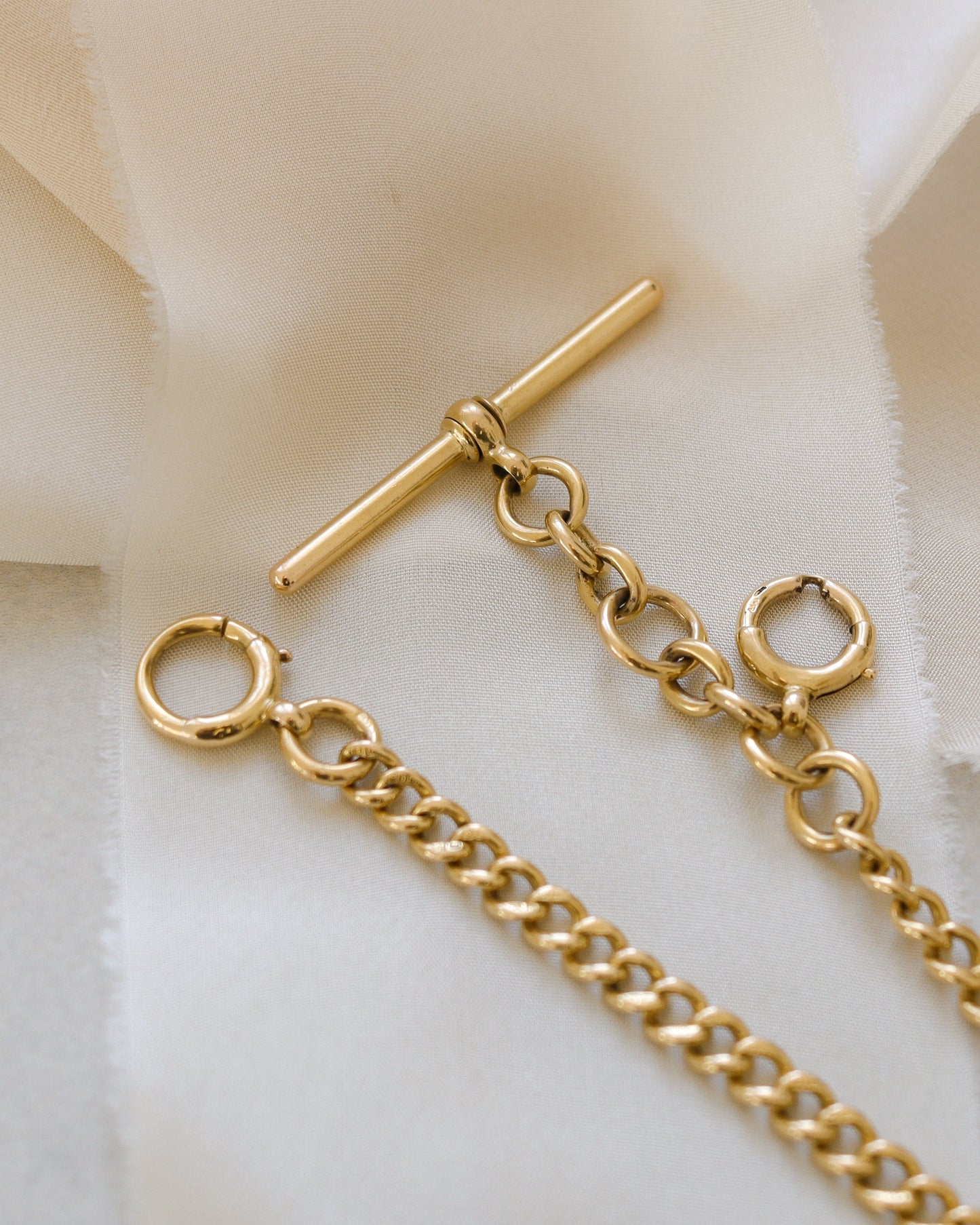 Payment 3/5 for 18ct yellow gold heavy curb Albert chain with T-bar and bolt rings