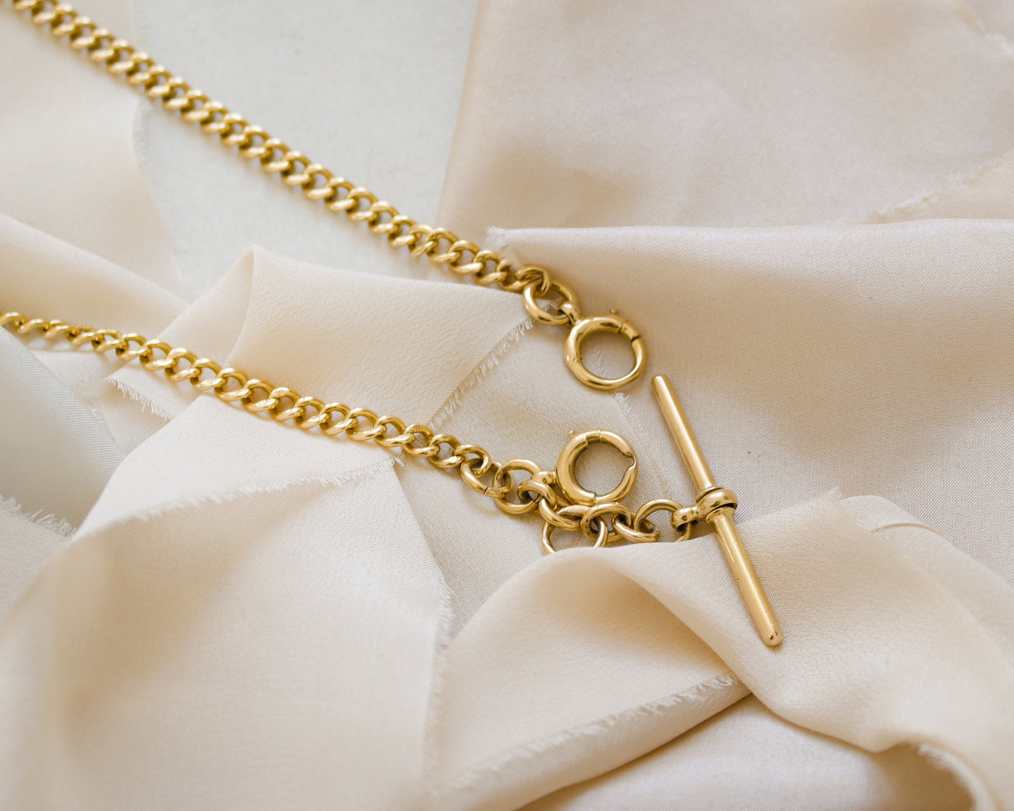 Payment 3/5 for 18ct yellow gold heavy curb Albert chain with T-bar and bolt rings