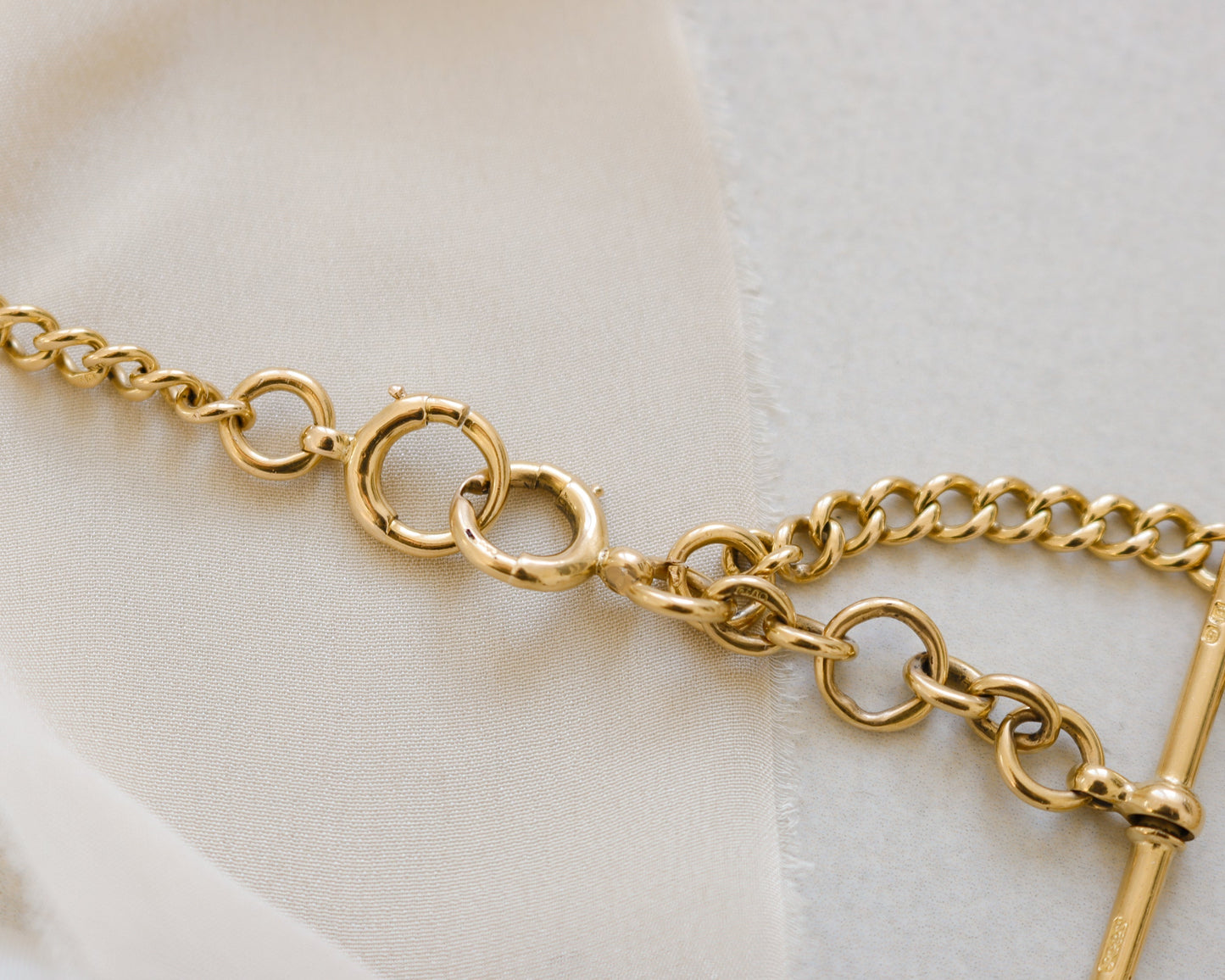 Payment 3/5 for 18ct yellow gold heavy curb Albert chain with T-bar and bolt rings