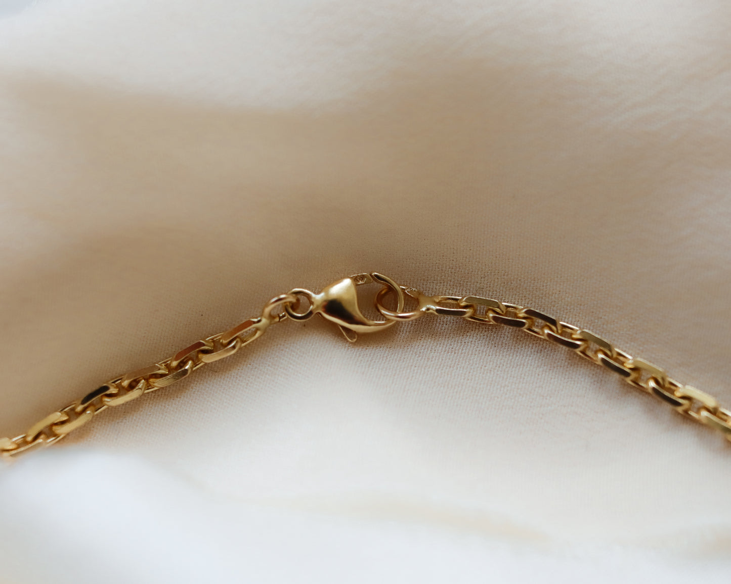 18ct Gold Biker Link Necklace Chain