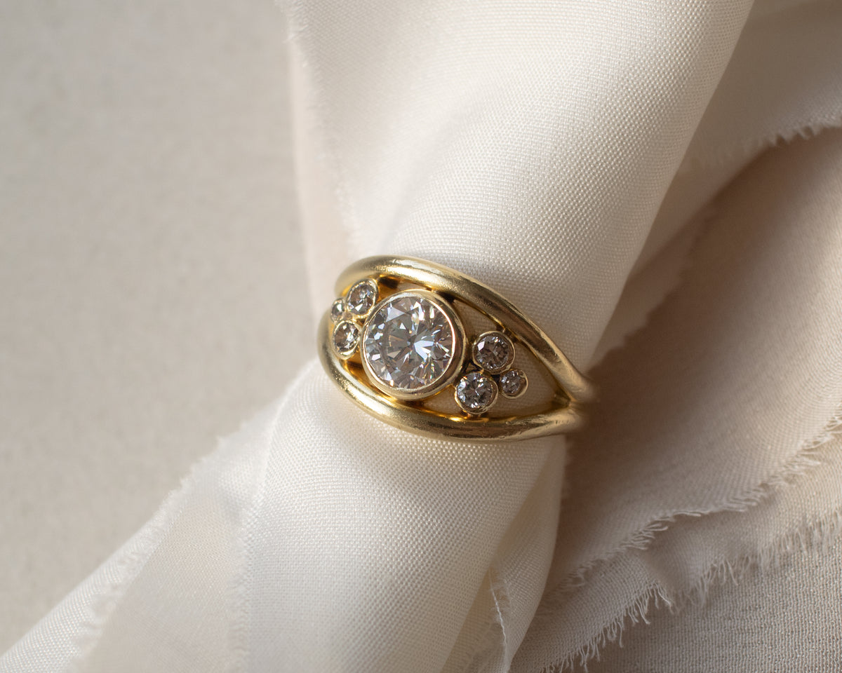 Vintage 18ct Gold Diamond Cluster Ring | 1.10ct Total Diamond Weight | UK K