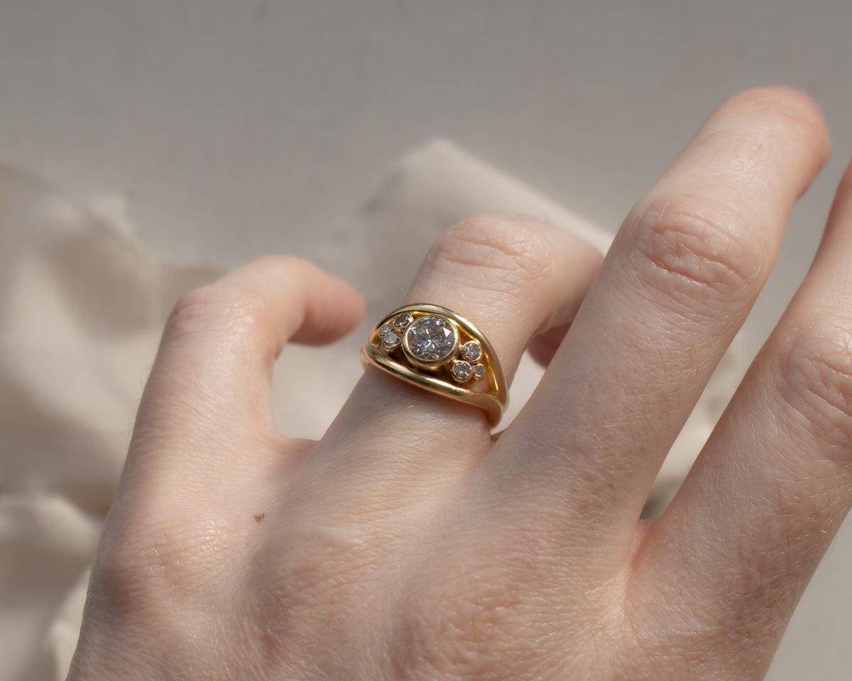 Vintage 18ct Gold Diamond Cluster Ring | 1.10ct Total Diamond Weight | UK K