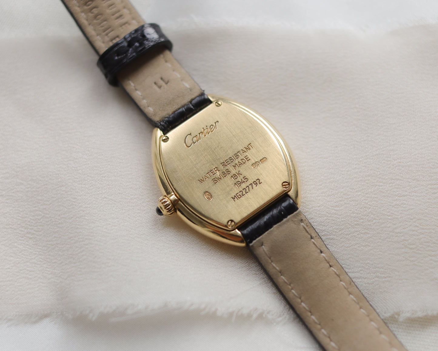 Rare Cartier Tortue Model 1945 in 18ct Yellow Gold - 1996