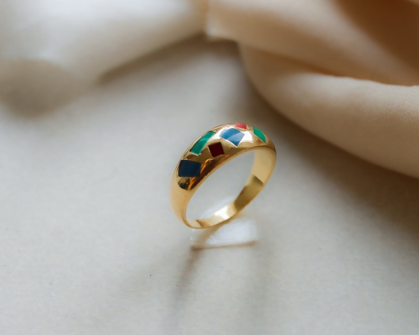 Vintage 18ct Gold Gypsy-Style Gemset Ring UK Q.5