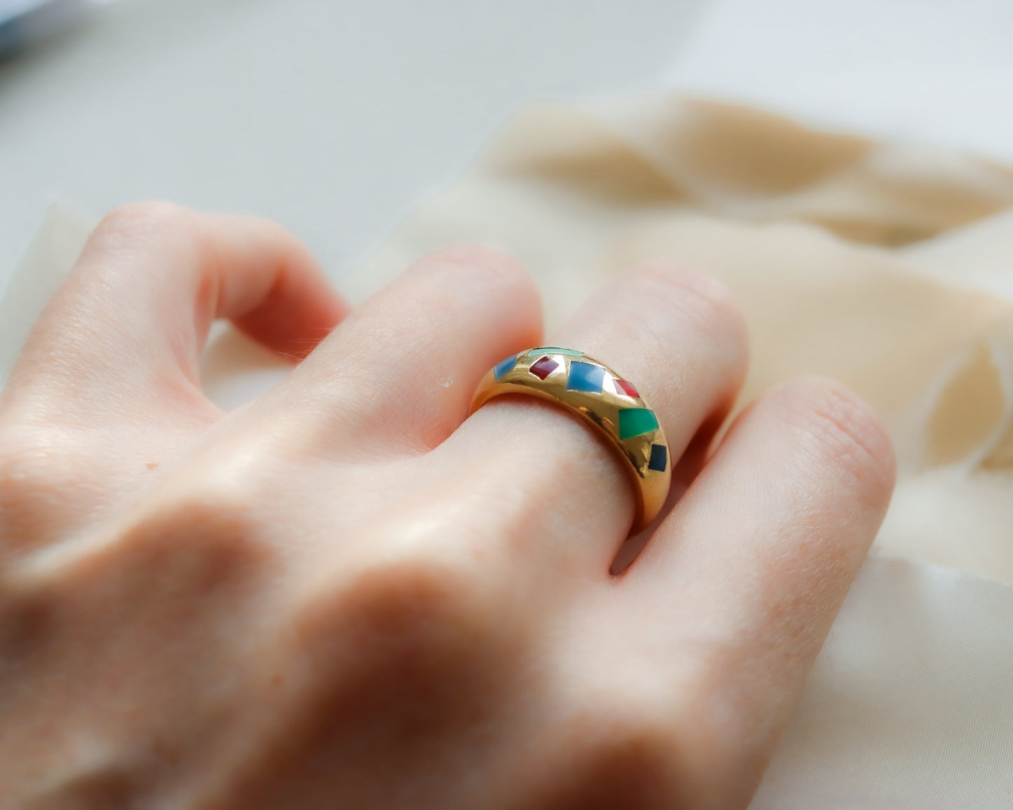 Vintage 18ct Gold Gypsy-Style Gemset Ring UK Q.5