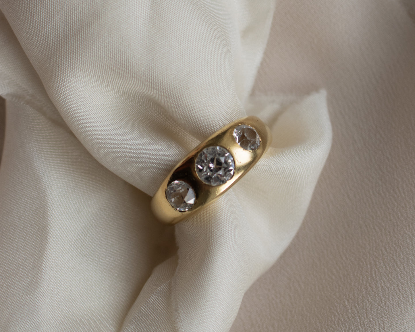 Victorian Gypsy Ring – 18ct Gold, Three Stone Setting