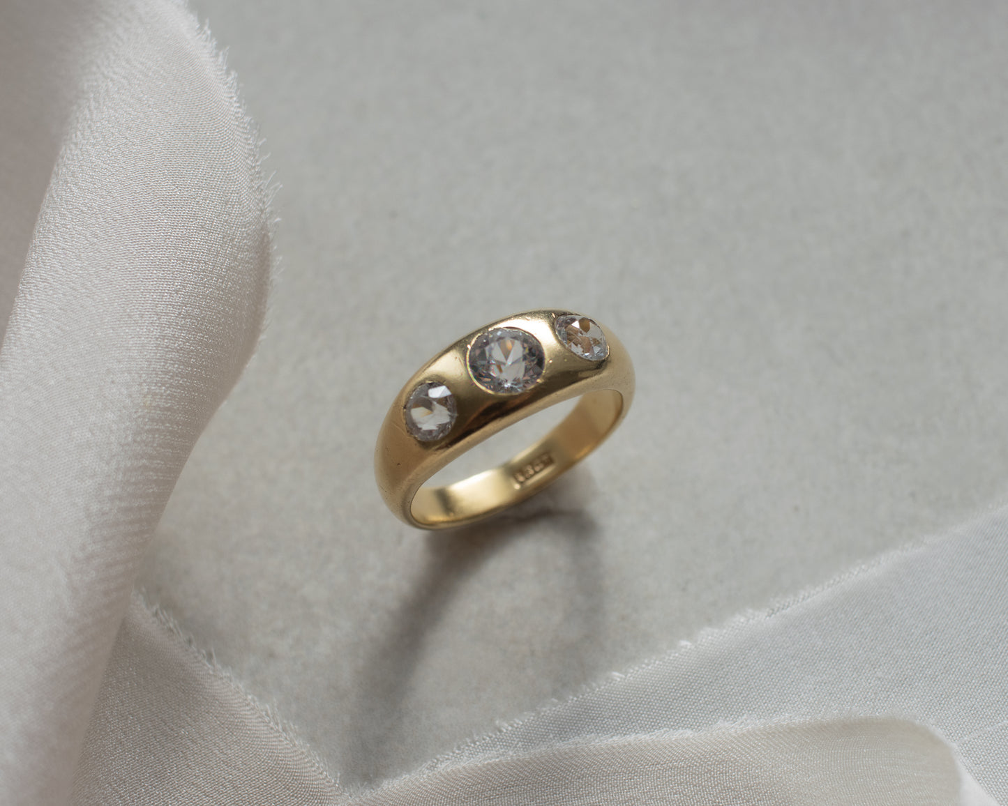 Victorian Gypsy Ring – 18ct Gold, Three Stone Setting