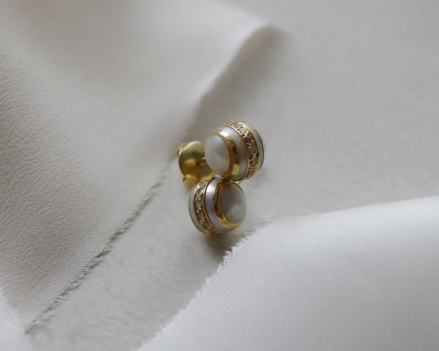 Vintage 18ct Gold Cultured Pearl & Diamond Stud Earrings