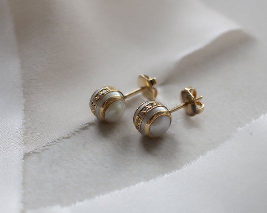 Vintage 18ct Gold Cultured Pearl & Diamond Stud Earrings