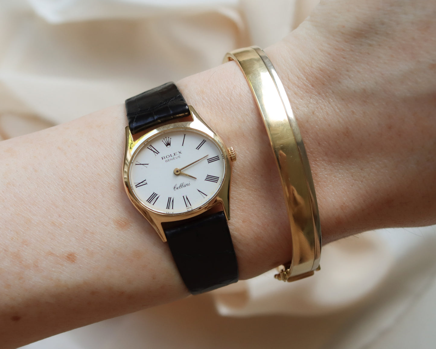 Ladies Rolex Cellini Wristwatch in 18ct gold - 1975