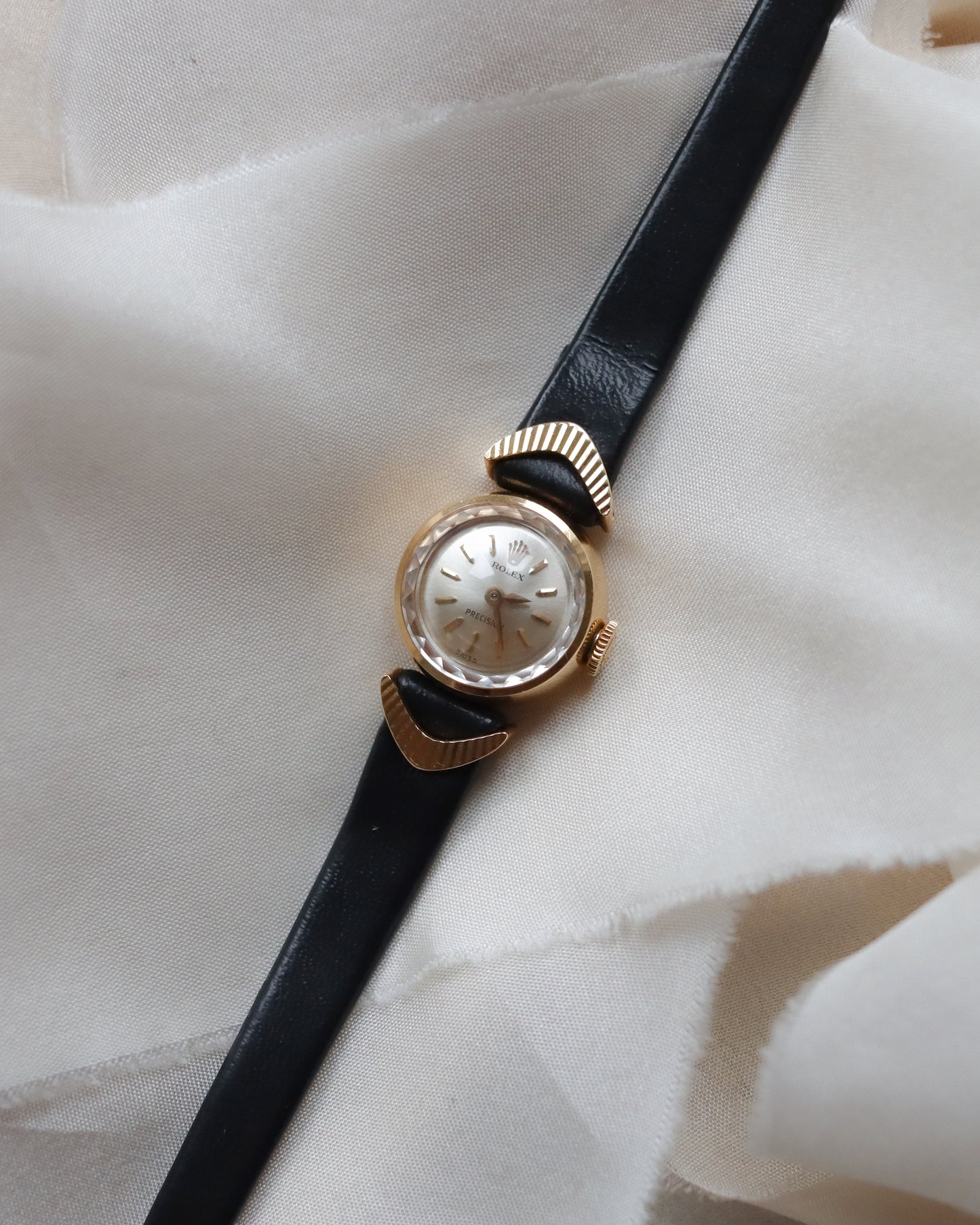 18ct gold Rolex deco style ladies watch - 1964