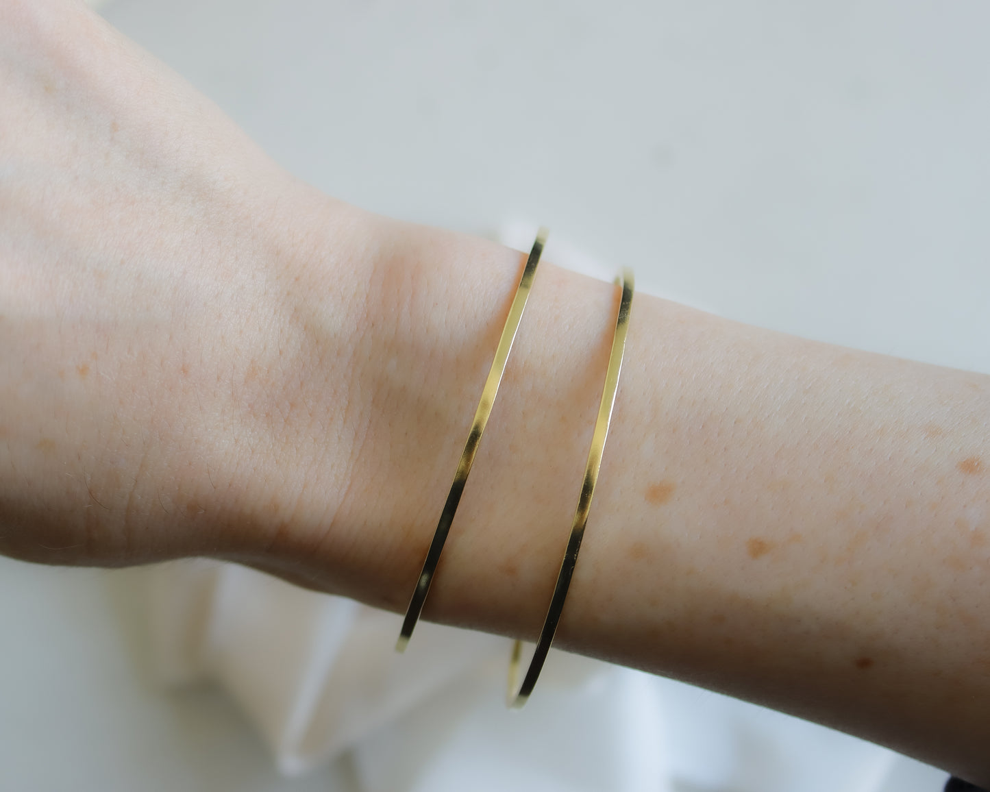 Vintage Solid 18ct Yellow Gold Bangle - Single Bangle