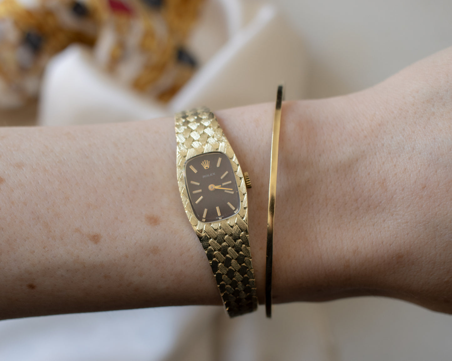 Vintage Solid 18ct Yellow Gold Bangle - Single Bangle