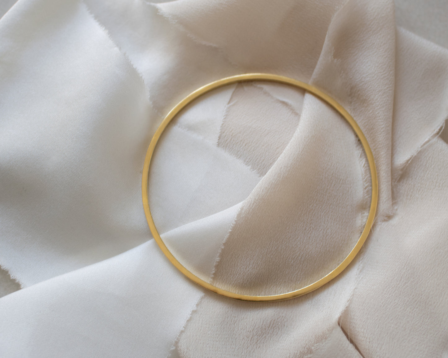 Vintage Solid 18ct Yellow Gold Bangle - Single Bangle