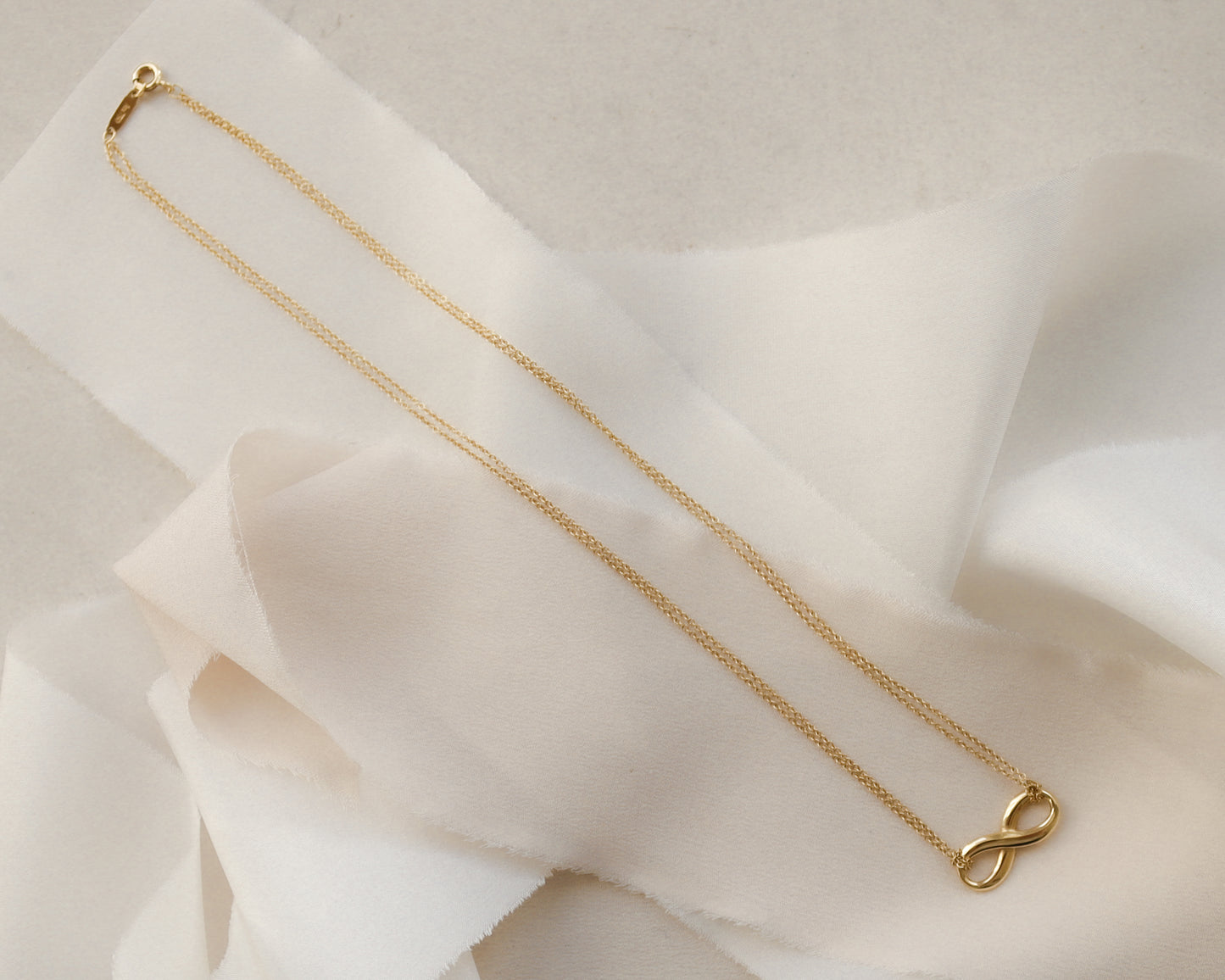 18ct gold Tiffany & Co. Infinity double chain necklace