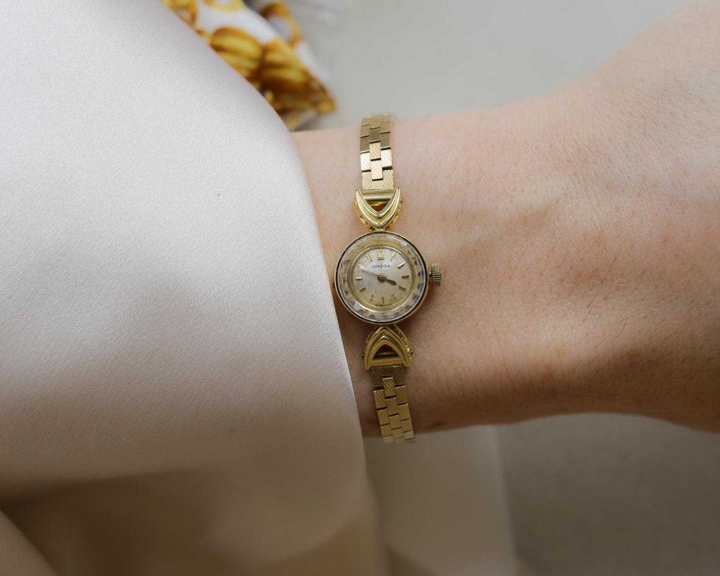 Vintage Omega Ladies 18ct Gold Watch – Circa 1960
