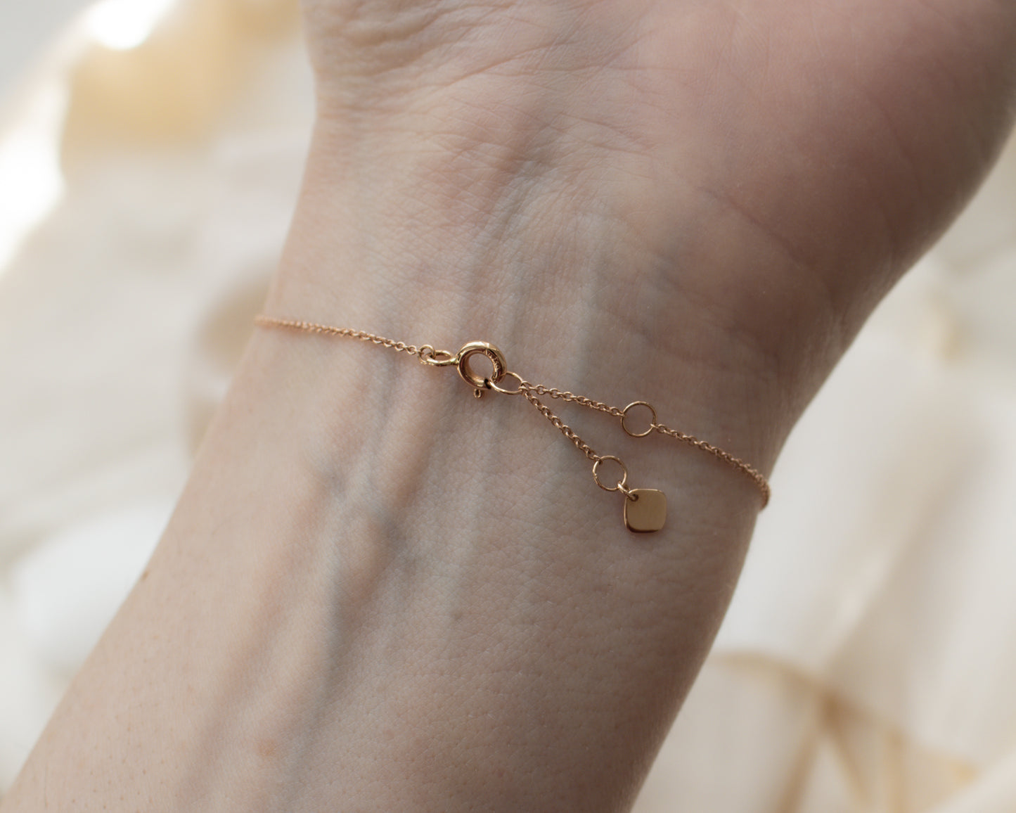 Diamond Interlinked Oval Pendant Bracelet in 18ct Rose Gold