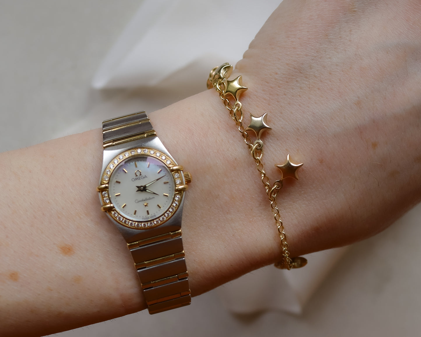 18ct Gold Multi-Tone Star Charm Bracelet