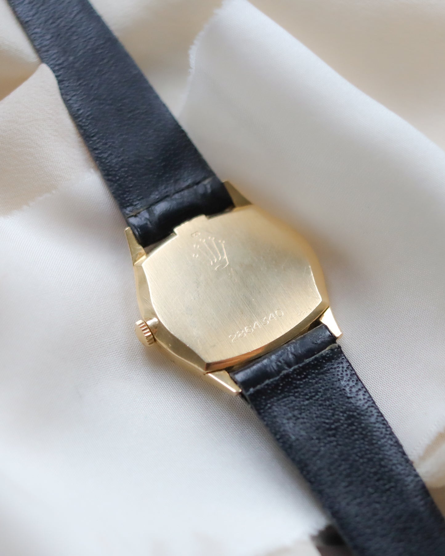 Ladies Rolex Cellini Wristwatch in 18ct gold with gold dial - 1975