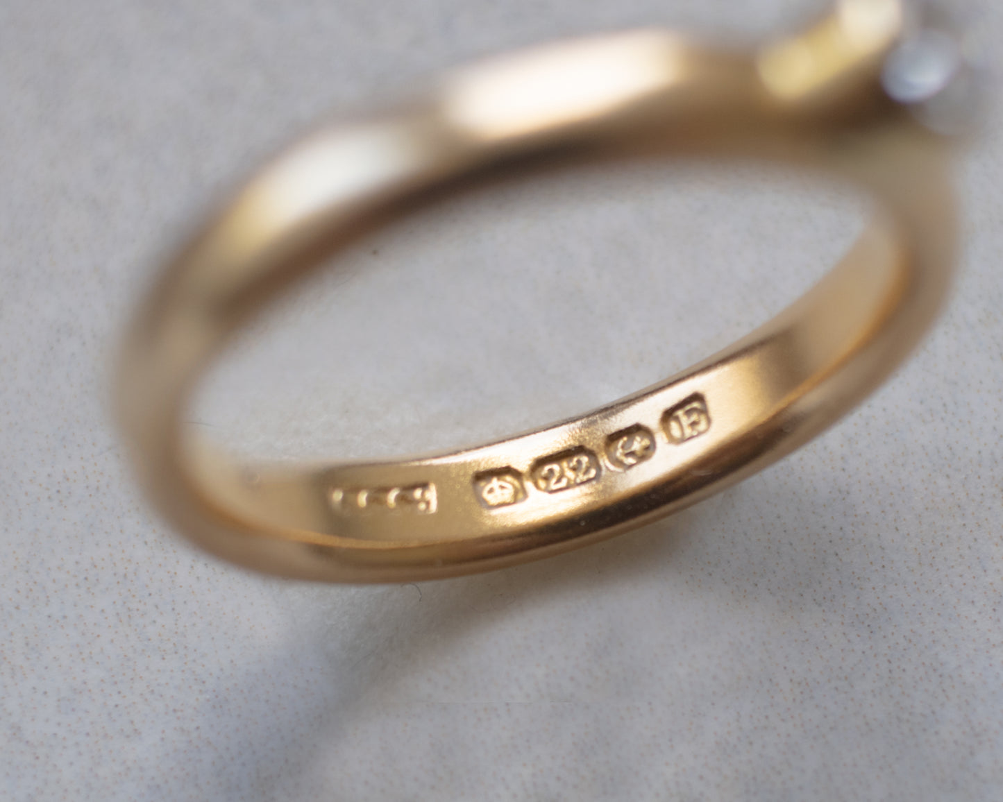 Vintage 22ct Gold Old Cut Diamond Ring - UK L 1/2