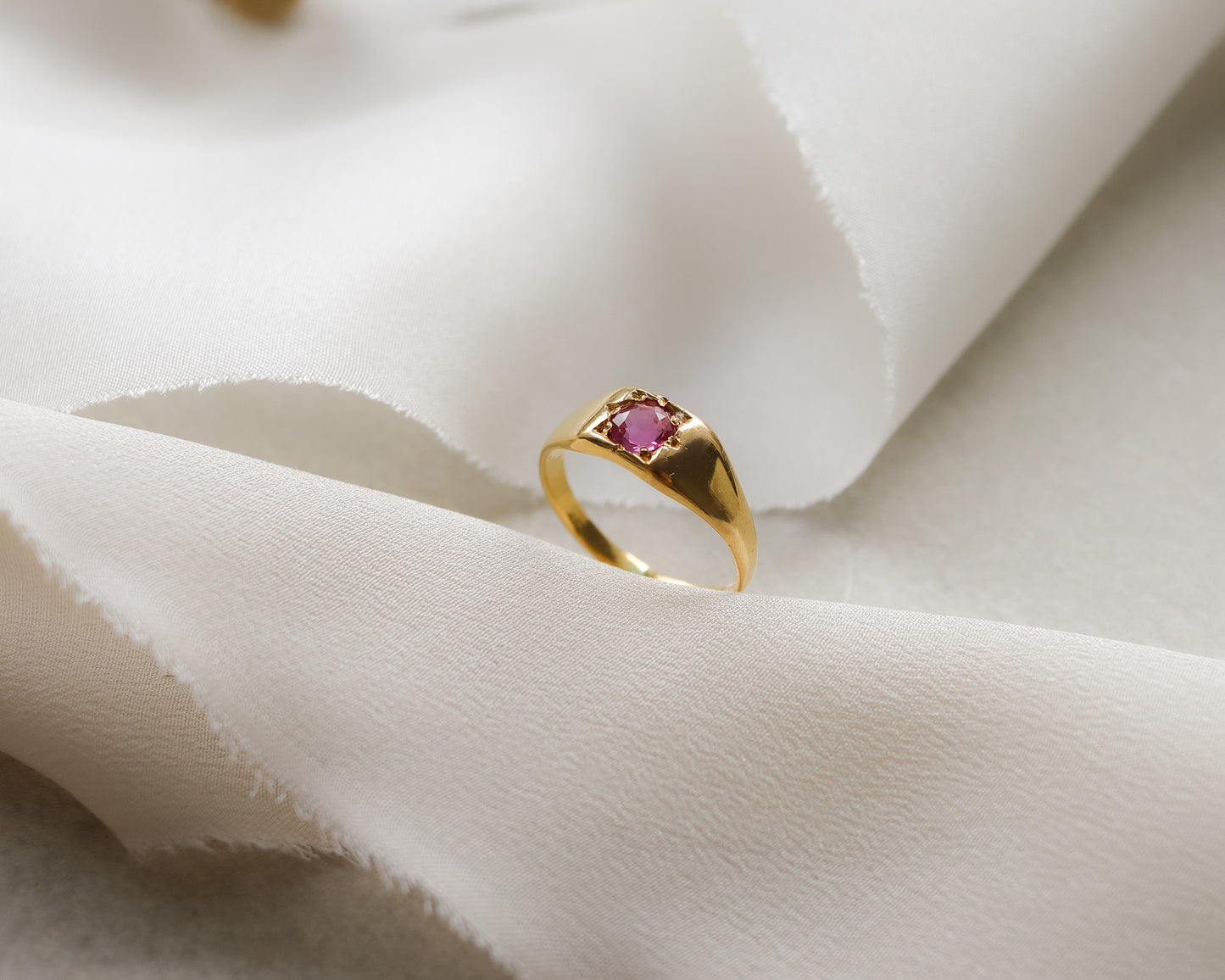 Vintage 22ct Gold Pink Sapphire Signet Ring 1934 - UK J