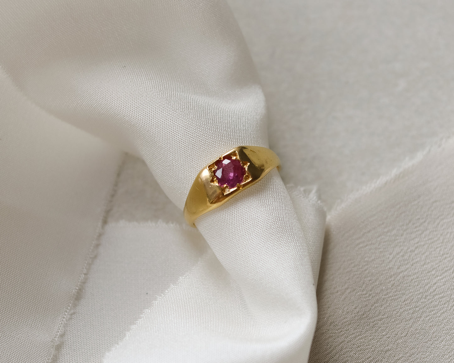 Vintage 22ct Gold Pink Sapphire Signet Ring 1934 - UK J