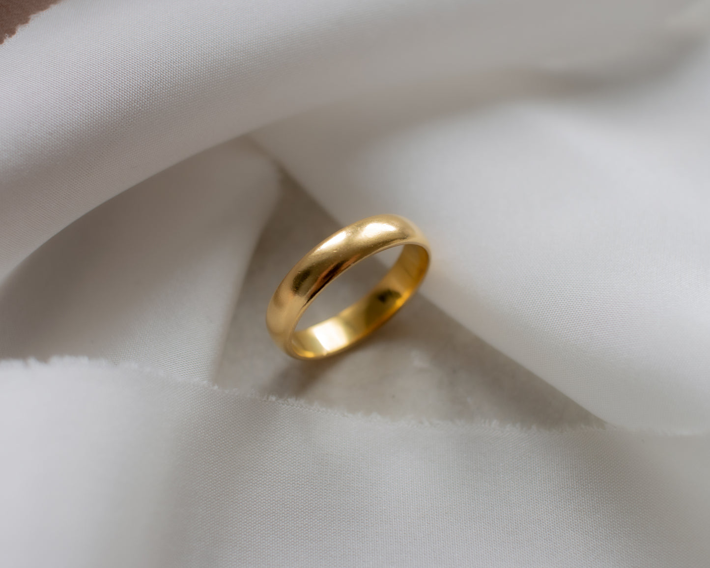 Vintage 22ct Gold Band, 1983 - UK P 1/2