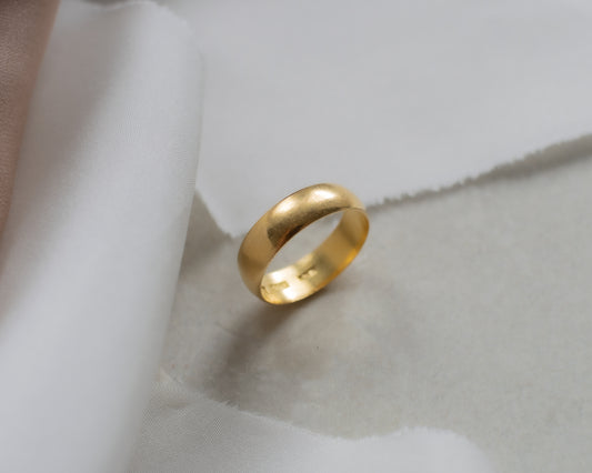 Vintage 22ct Gold thick Band - Fully Hallmarked 1965