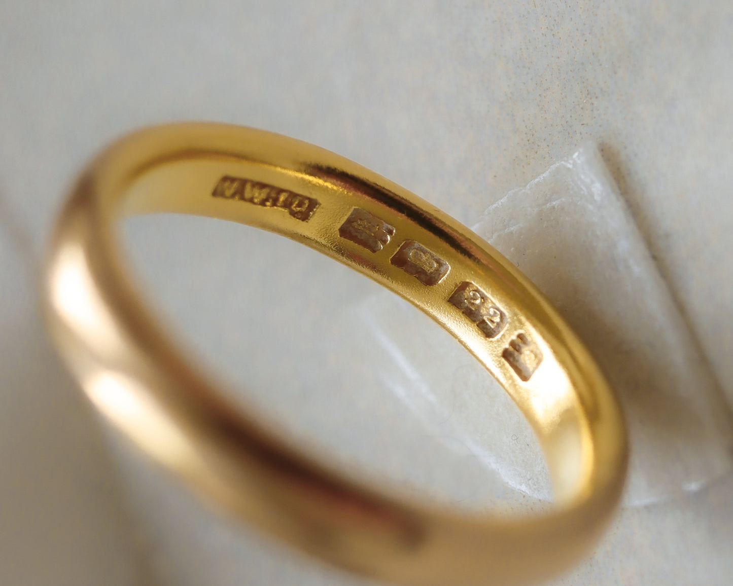 Antique 22ct Gold Band Ring – London, 1923 (UK M)