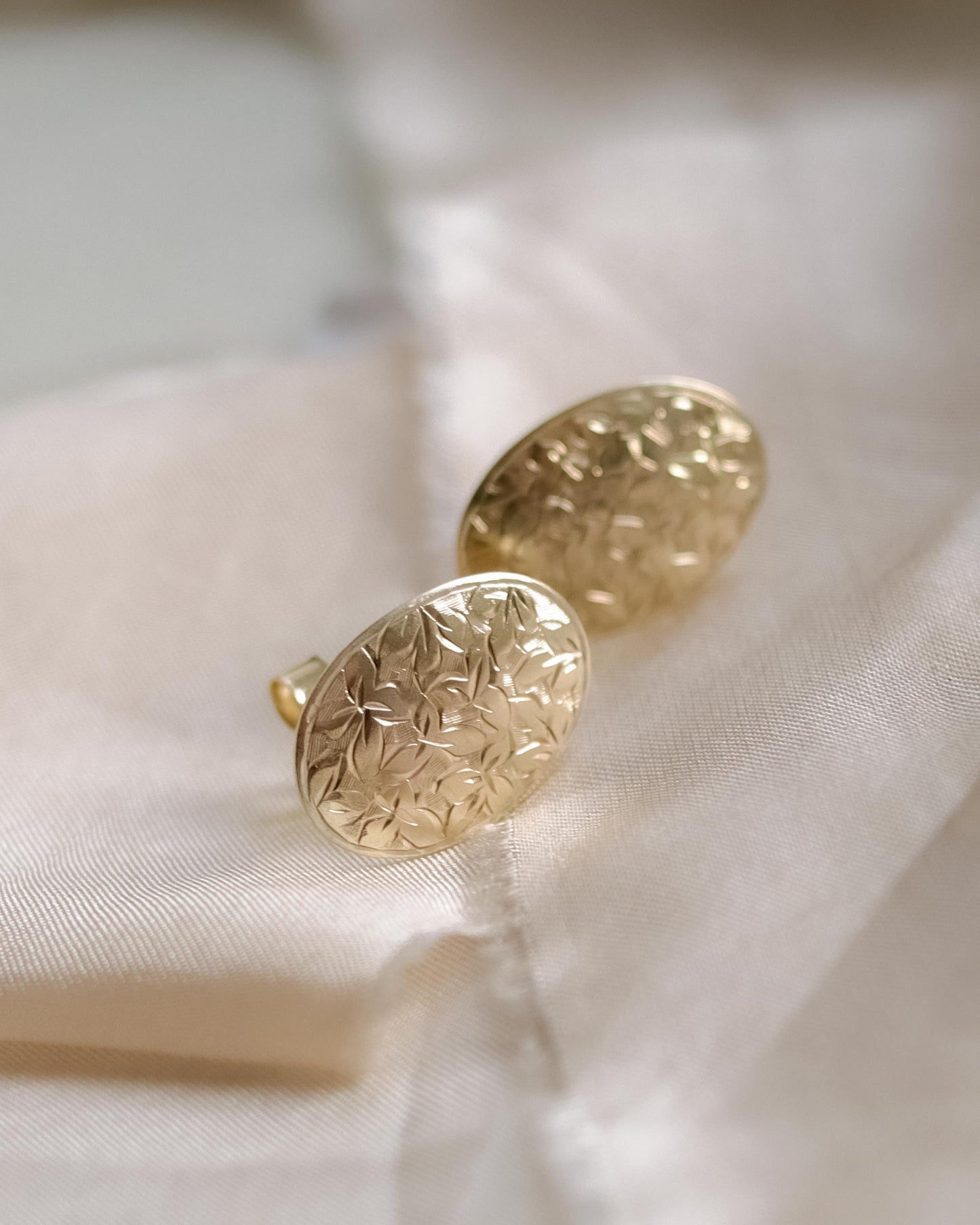 9ct Gold foliage engraved earrings