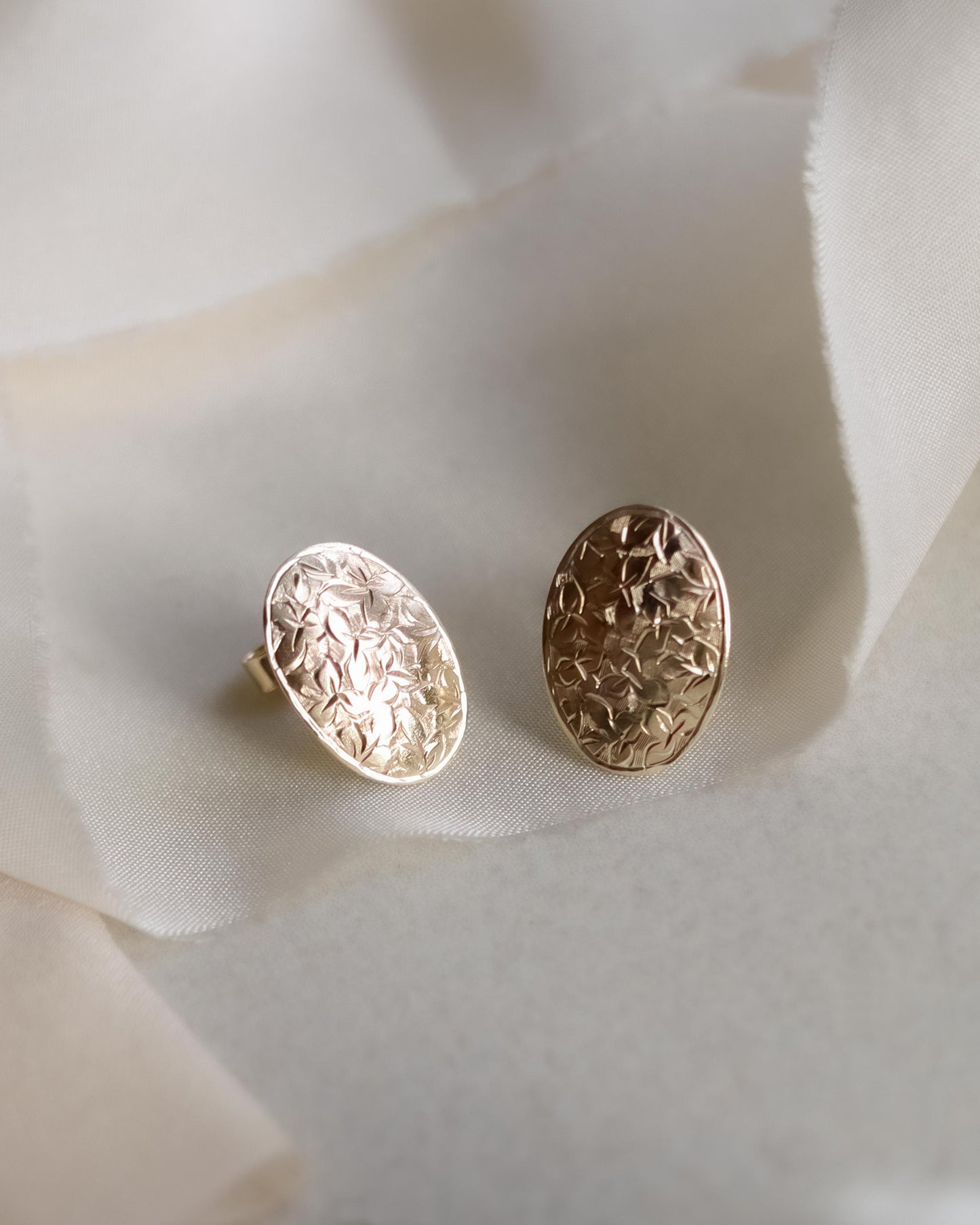 9ct Gold foliage engraved earrings