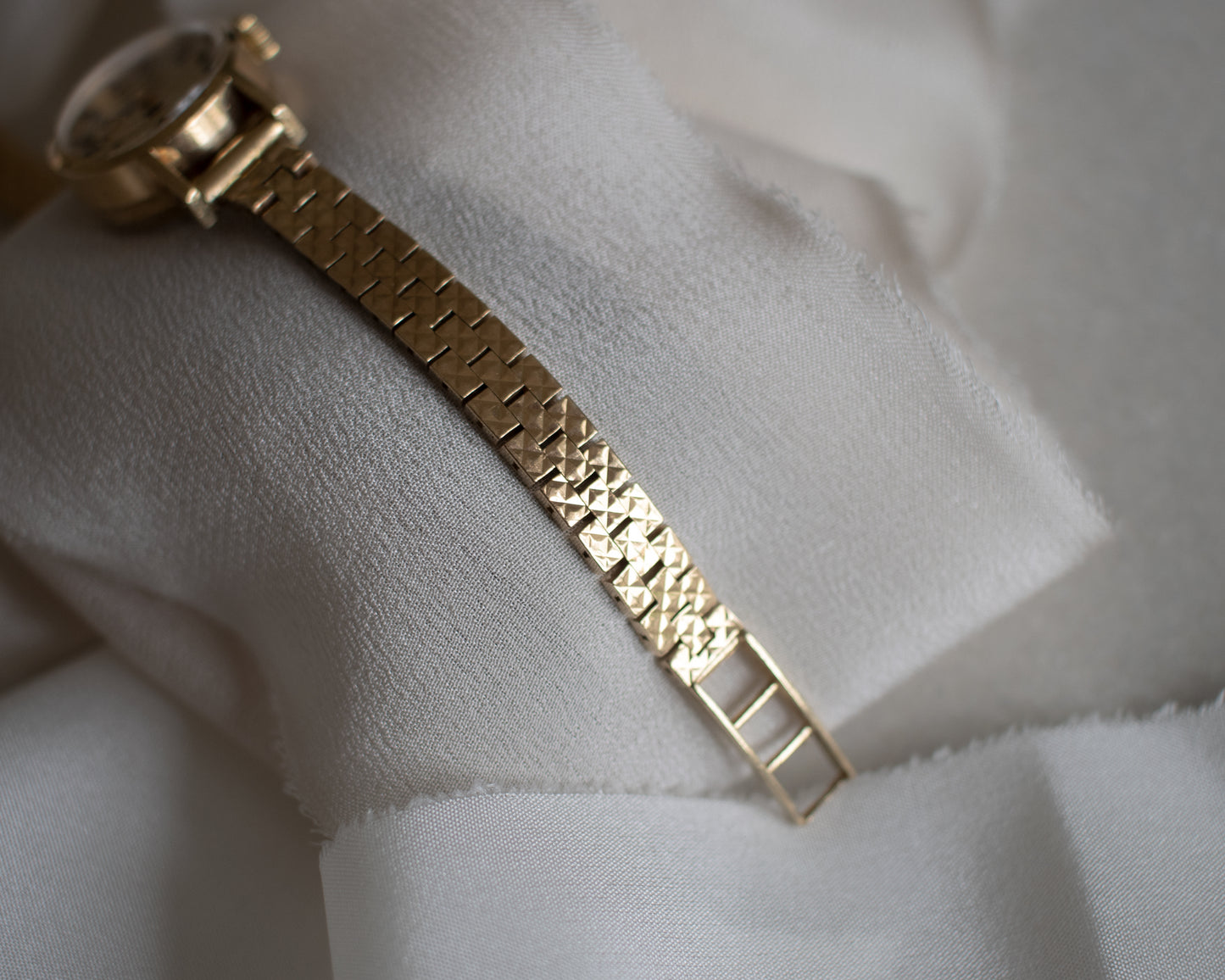 Vintage Omega Automatic Ladies’ Watch in 9ct Gold | London 1972