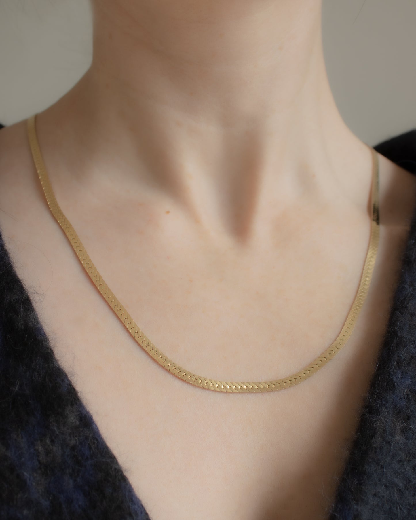 Vintage 9ct Gold Flat Curb Link Necklace | 60cm, 17.4g, 1981