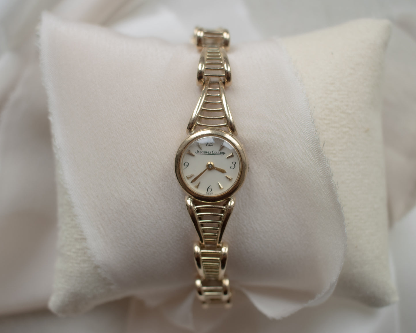 Vintage Jaeger-LeCoultre Ladies’ 9ct Gold Bracelet Watch | c.1960