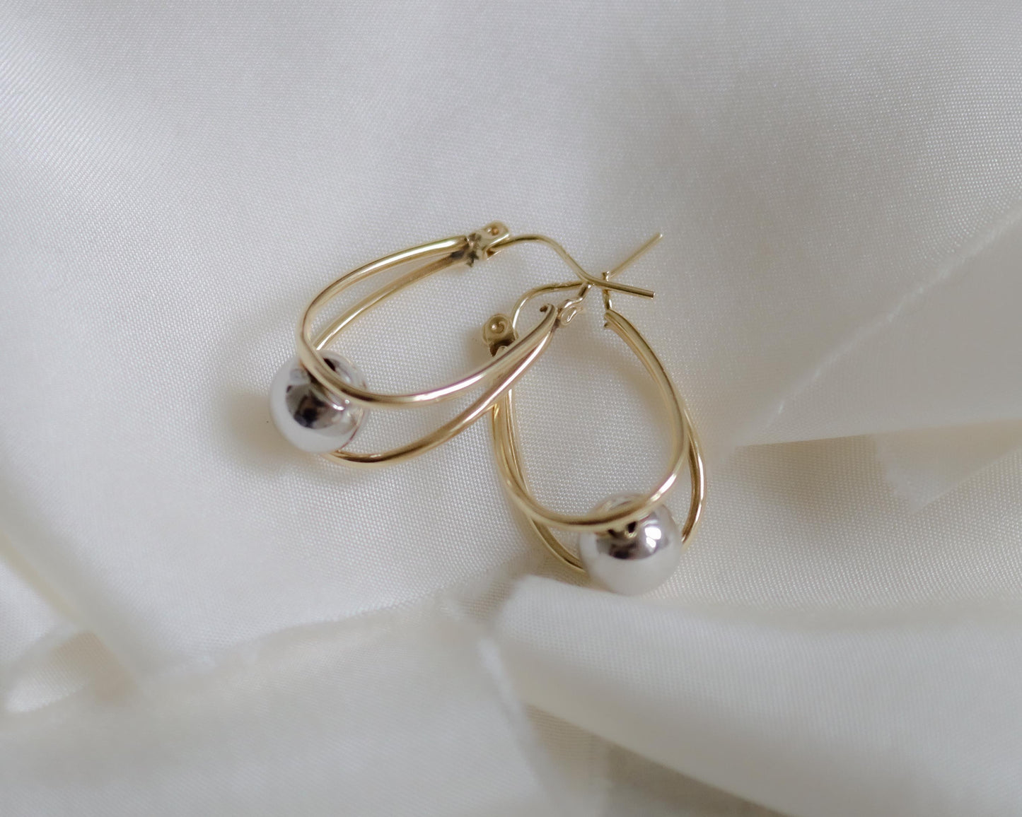 9ct gold bi-coloured hoop earrings