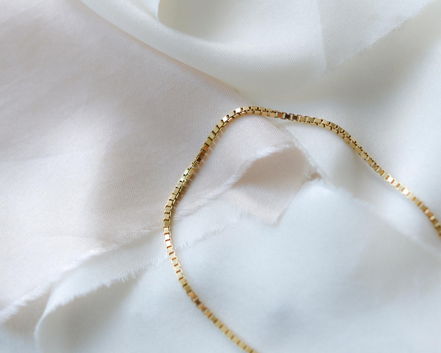 9ct gold box link bracelet