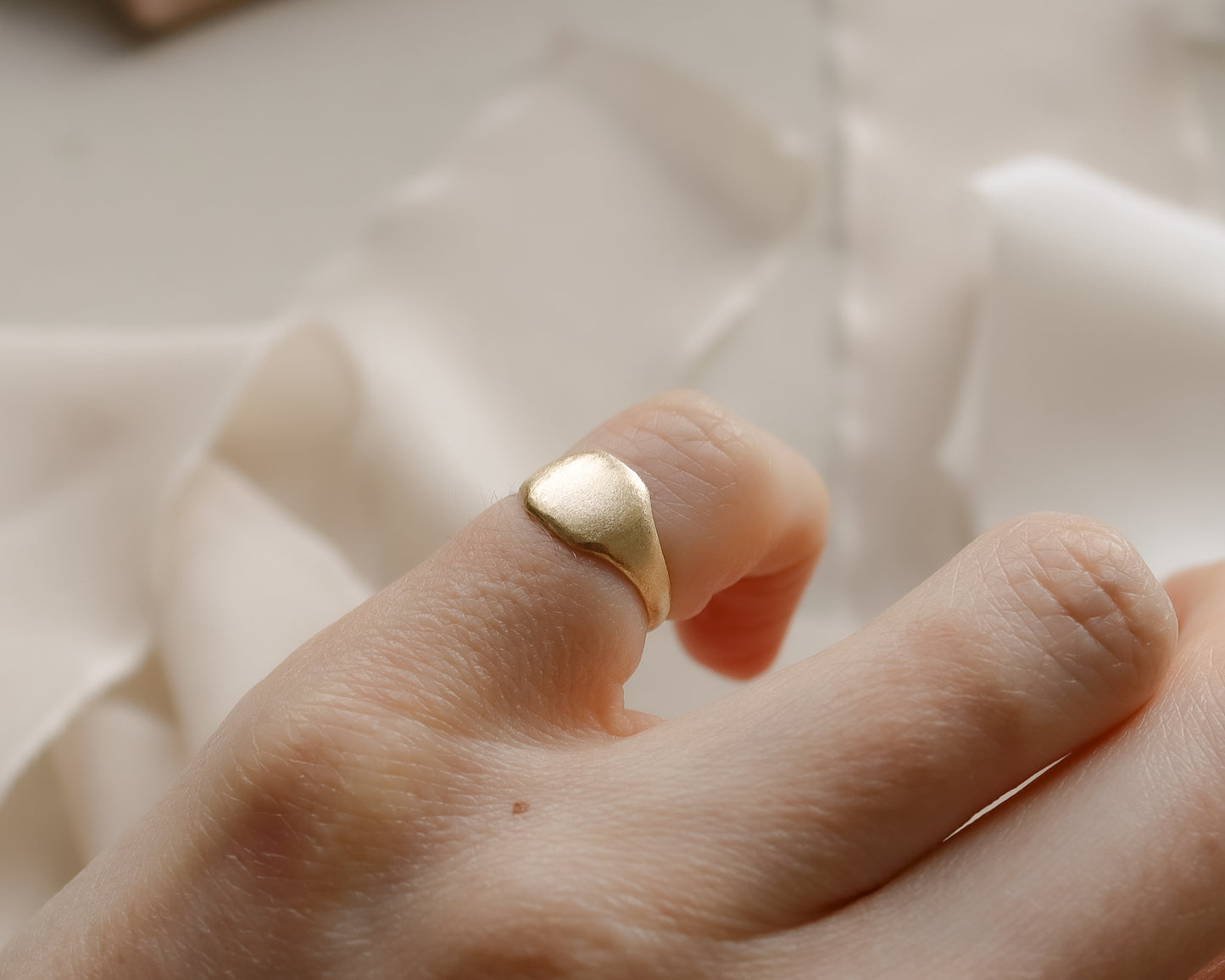 9ct brushed yellow gold pinkie signet ring - UK E.5