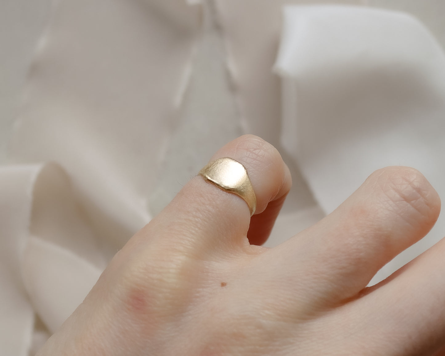9ct brushed yellow gold pinkie signet ring - UK E.5
