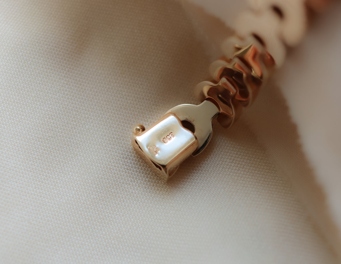 9ct Tri-Colour Gold C-Link Bracelet