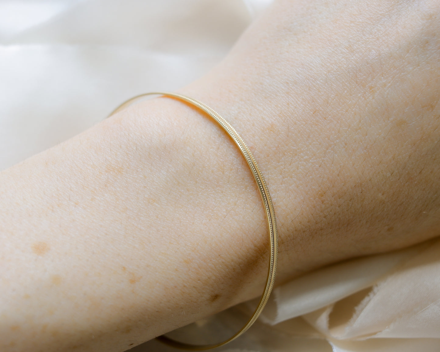 9ct gold double row bangle