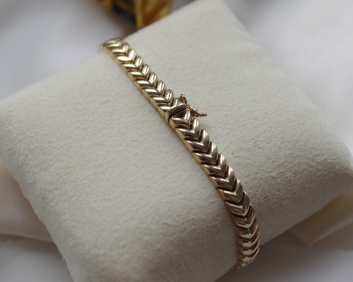 Vintage 9ct Gold Chevron Bracelet - 18.5cm