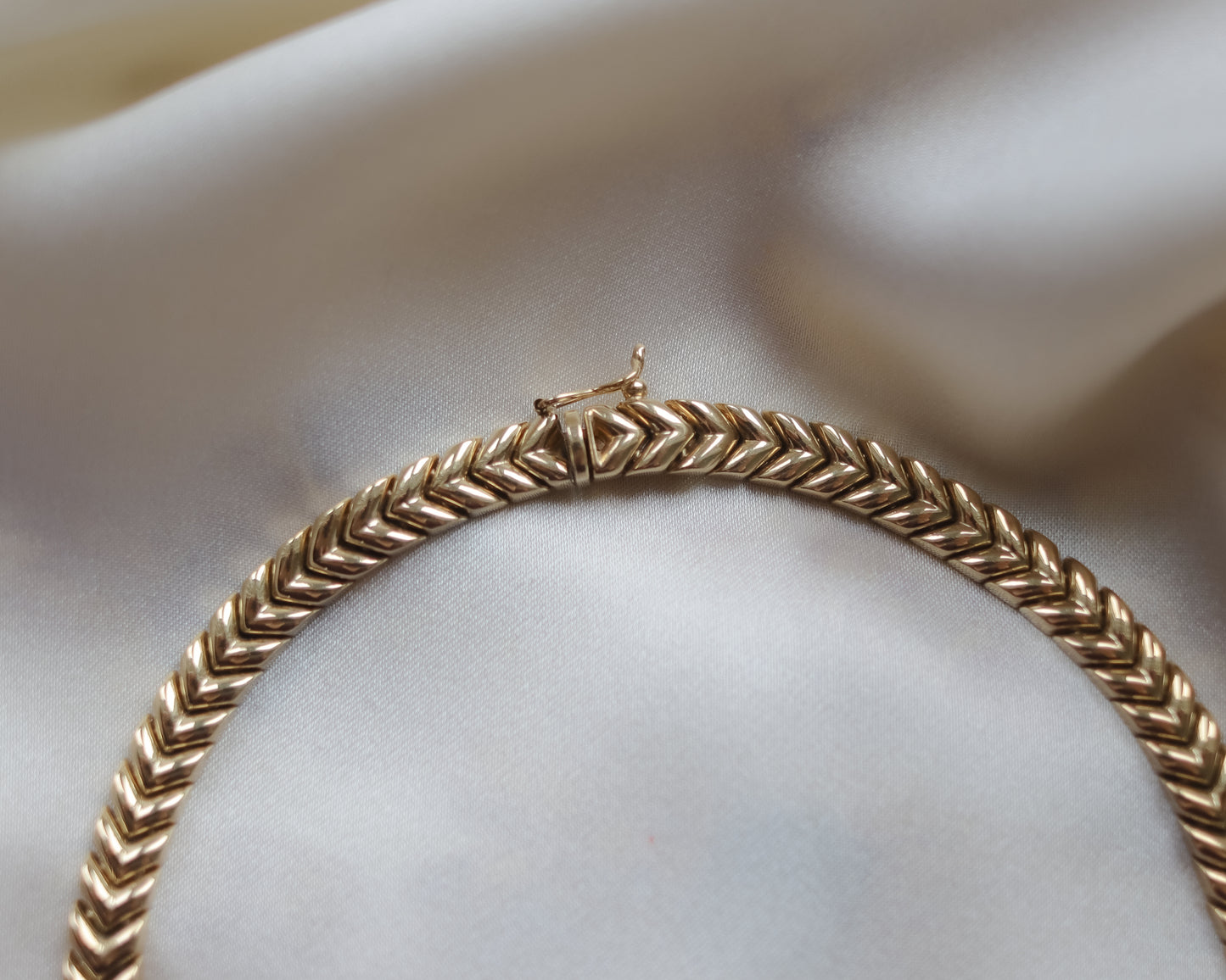 Vintage 9ct Gold Chevron Necklace 30g - 41.5cm